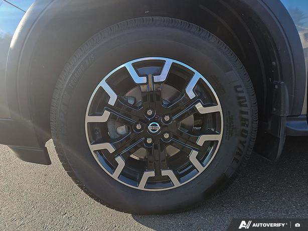 2020 Nissan Pathfinder 4x4 SL Premium | Leather | No Accidents! image 6