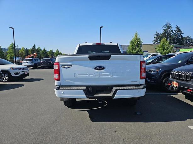 2021 Ford F-150 XLT 4WD SuperCrew 5.5' Box | Collision Avoidance System! image 5