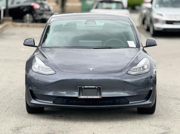 2022 Tesla Model 3 Standard Range - No Accidents! image 2