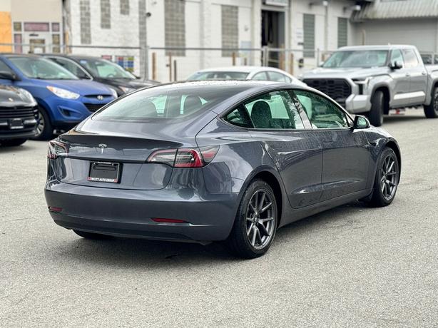 2022 Tesla Model 3 Standard Range - No Accidents! image 5