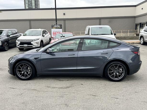 2022 Tesla Model 3 Standard Range - No Accidents! image 8