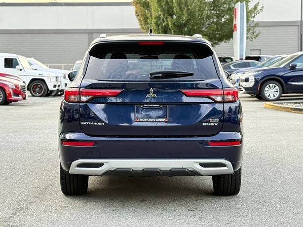 2024 Mitsubishi Outlander PHEV GT image 7