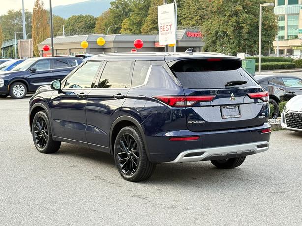 2024 Mitsubishi Outlander PHEV GT image 8