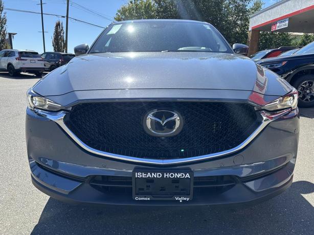 2021 Mazda CX-5 Signature image 2