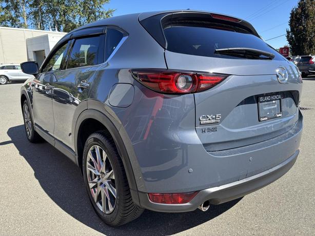 2021 Mazda CX-5 Signature image 5