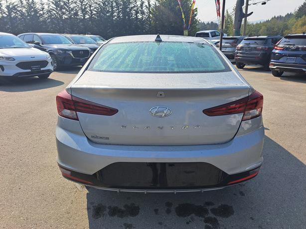 2020 Hyundai Elantra - Heated Seats, Heated Wheel, Moonroof image 7