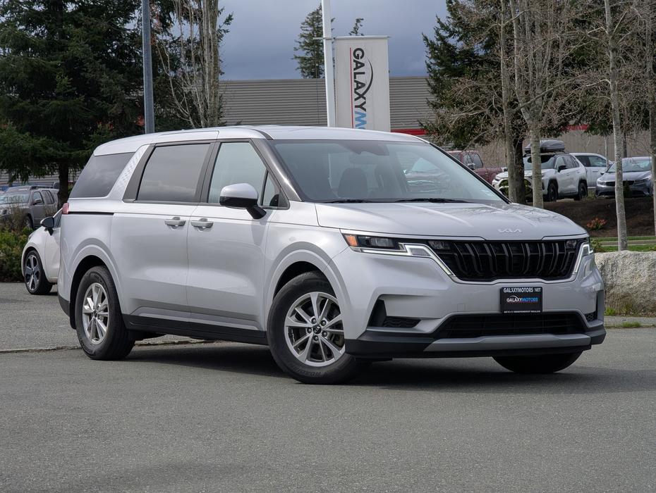 2023 Kia Carnival LX - No Accidents, Rear A/C Controls display photo