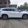 2023 Toyota Highlander Hybrid XLE AWD - Heated Seats, Moonroof thumbnail image 5
