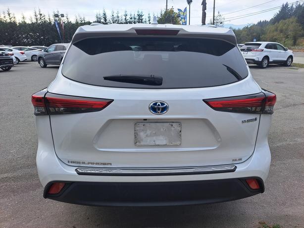 2023 Toyota Highlander Hybrid XLE AWD - Heated Seats, Moonroof image 7