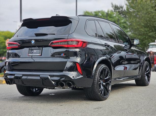 2022 BMW X5 M Competition Sports Activity Vehicle image 5
