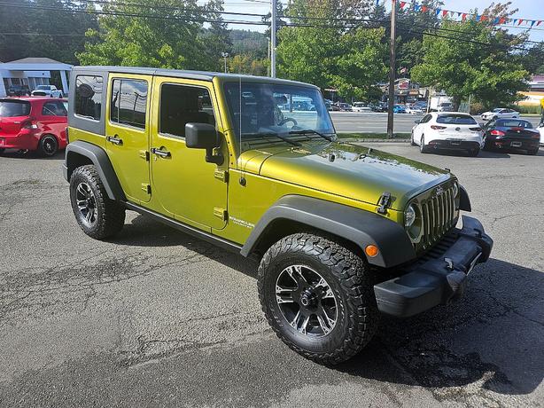 2008 Jeep  Wrangler Unlimited Rubicon image 1