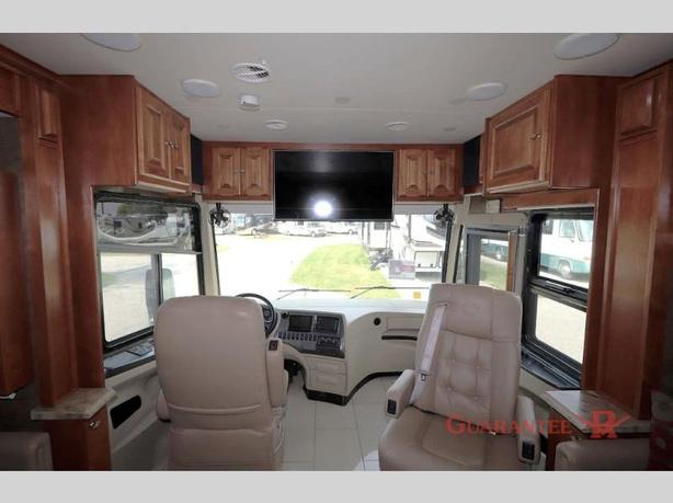 Used 2014 Tiffin Motorhomes Phaeton 40QBH image 7