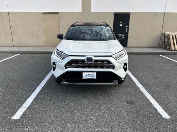 2021 Toyota RAV4 image 2