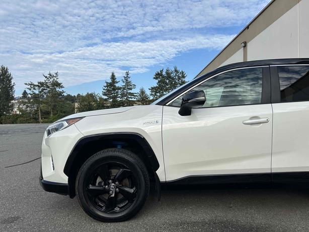 2021 Toyota RAV4 image 5