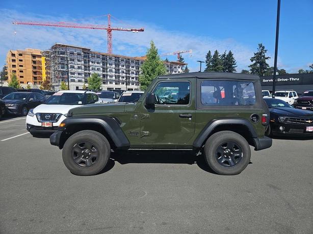 2022 Jeep Wrangler Sport 4x4 | No Reported Accidents | One Owner! image 3