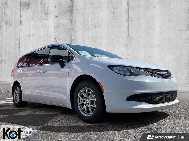 2024 Chrysler Grand Caravan SXT | Remote Start | Power Liftgate | Stow 'n Go Sea image 3