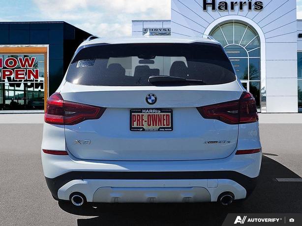 2021 BMW X3 X3 xDrive30e Plug-In Hybrid | Blind Spot Monitor | Low Km's! image 5