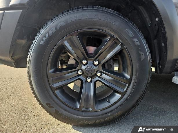 2021 RAM 1500 Classic Warlock 4x4 Crew Cab 5'7 Box | No Reported Accidents | One image 6