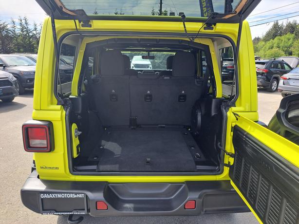 2023 Jeep Wrangler Sahara - 4WD, Navigation image 8