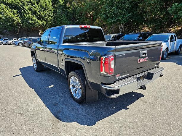 2018 GMC  Sierra 1500 SLT image 3