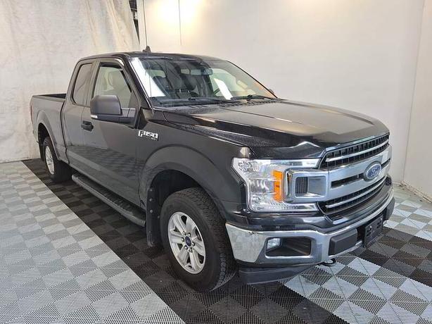 2020 Ford F-150 XLT 4WD SuperCab 6.5' Box | One Owner | No Accidents! image 2