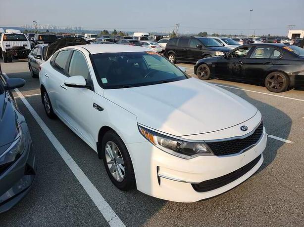 2018 Kia Optima LX | No Reported Accidents! image 2