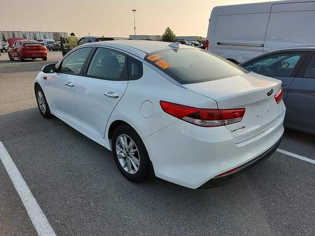 2018 Kia Optima LX | No Reported Accidents! image 4