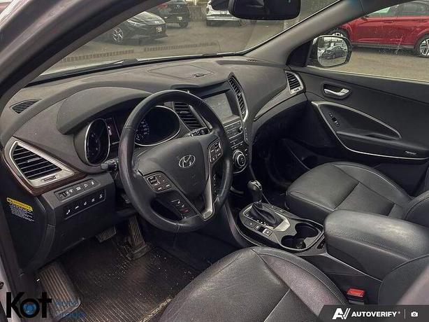 2019 Hyundai Santa Fe XL Luxury TOW HITCH! PANORAMIC SUNROOF! LEATHER INTERIOR! image 6