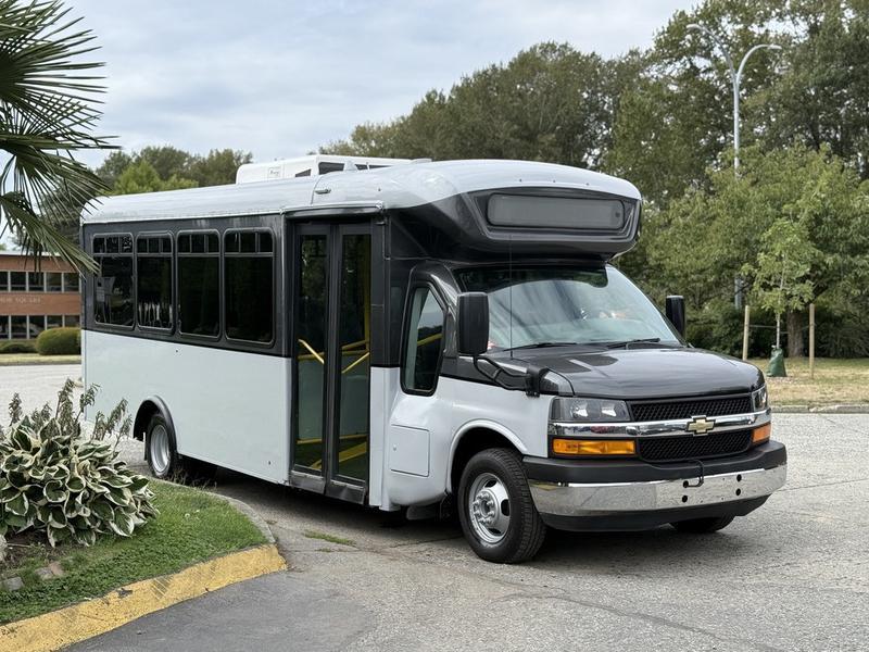 2019 Chevrolet Express G4500 22-Passenger Wheelchair Accessible Bus display photo