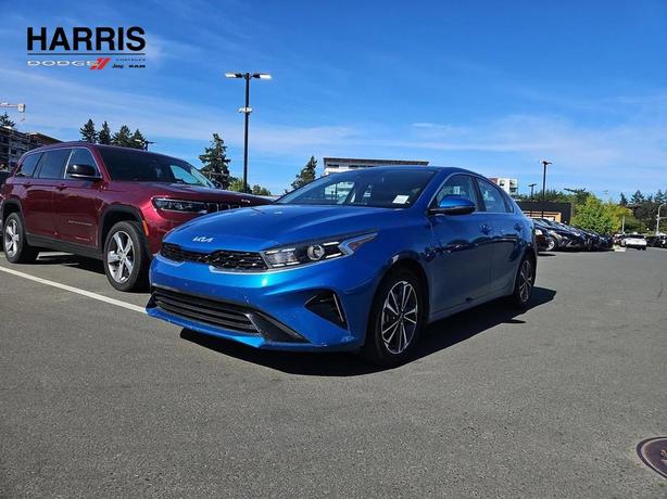 2023 Kia Forte GT-Line IVT | Keyless Start | Back-Up Camera! image 1