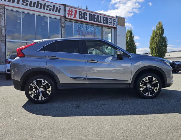 2018 Mitsubishi Eclipse Cross ES - One Owner, Apple CarPlay, Android Auto image 4