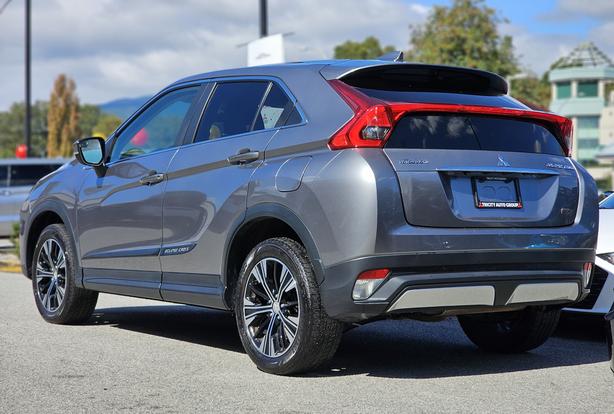 2018 Mitsubishi Eclipse Cross ES - One Owner, Apple CarPlay, Android Auto image 7