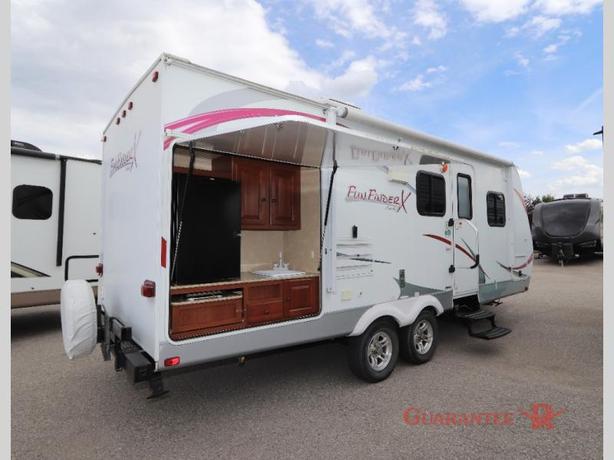 Used 2012 Cruiser Fun Finder 212WSK image 4