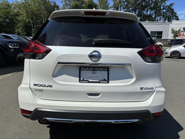 2020 Nissan Rogue SV image 6