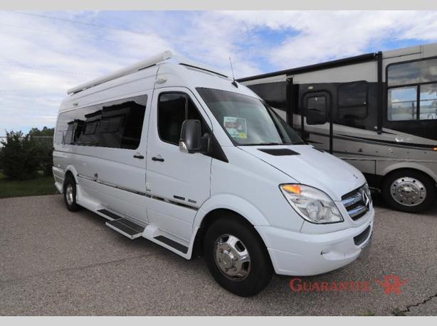 Used 2014 Roadtrek Adventurous CS image 1