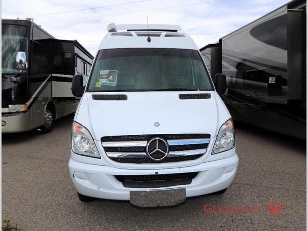 Used 2014 Roadtrek Adventurous CS image 2