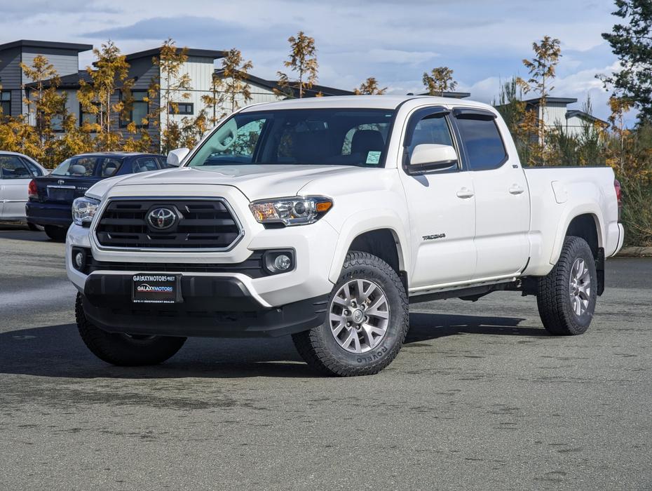 2019 Toyota Tacoma SR5 - 3.5L V6, Double Cab, 6' Box, 4x4 display photo