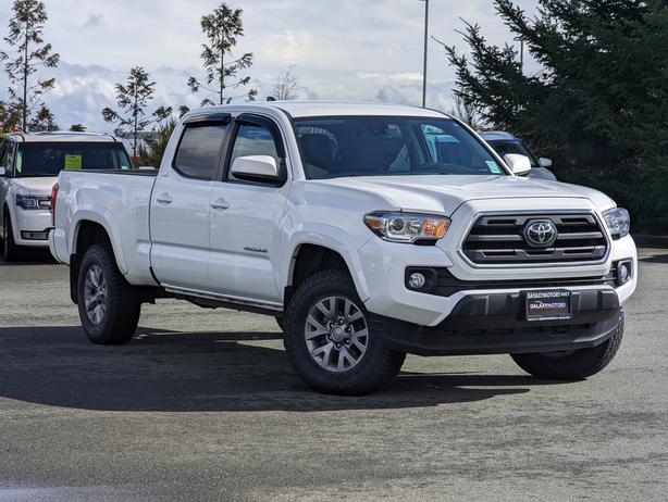 2019 Toyota Tacoma SR5 - 3.5L V6, Double Cab, 6' Box, 4x4 image 4