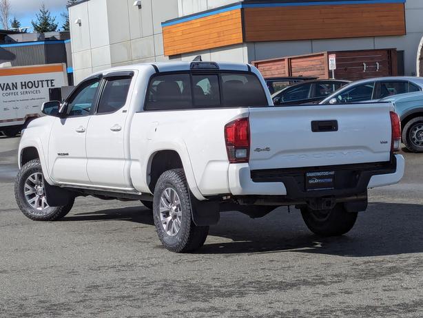 2019 Toyota Tacoma SR5 - 3.5L V6, Double Cab, 6' Box, 4x4 image 8