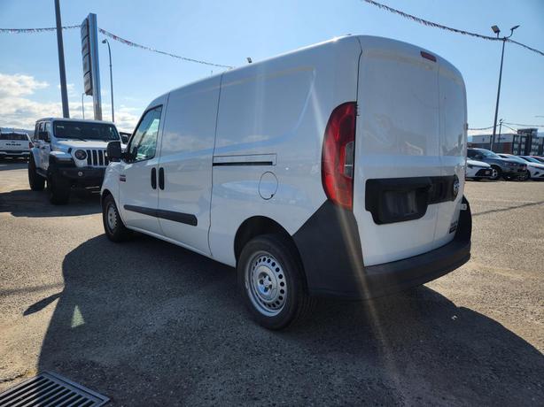 2015 RAM Promaster City ST | Aftermarket Roof Rack | 131.7 Cubic Feet Cargo Volu image 4