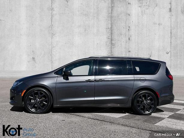 2019 Chrysler Pacifica Touring-L | Loaded! | Trailer Tow Package | Alpine Sound  image 8
