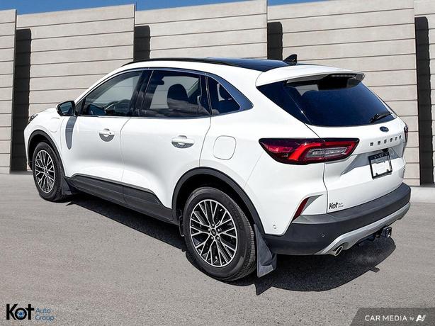 2023 Ford Escape Phev image 4