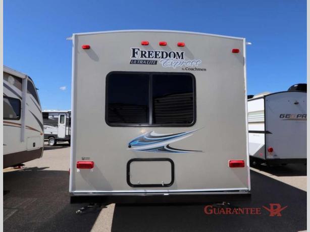 Used 2019 Coachmen RV Freedom Express Ultra Lite 204RD image 5