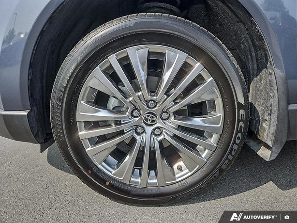 2024 Toyota Venza Limited AWD | One Owner | No Reported Accidents! image 6