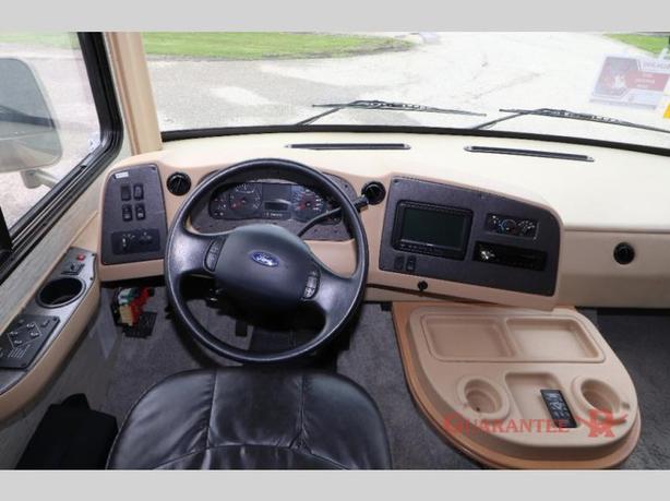 Used 2017 Newmar Bay Star Sport 3208 image 7