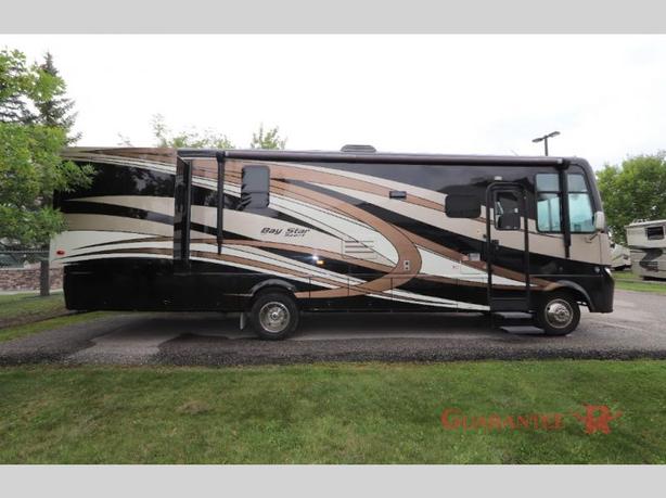 Used 2017 Newmar Bay Star Sport 3208 image 8