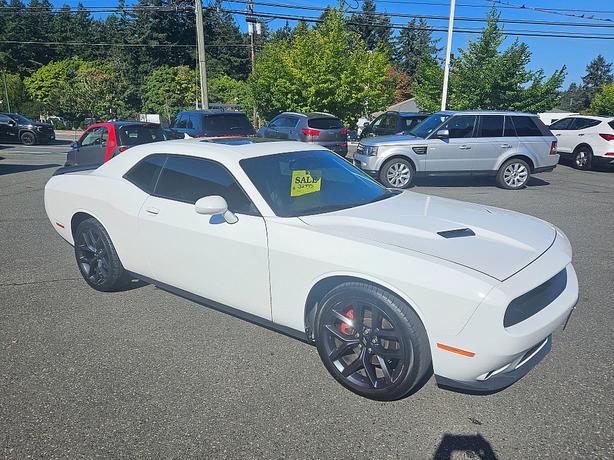 2019 Dodge  Challenger SXT Plus image 2