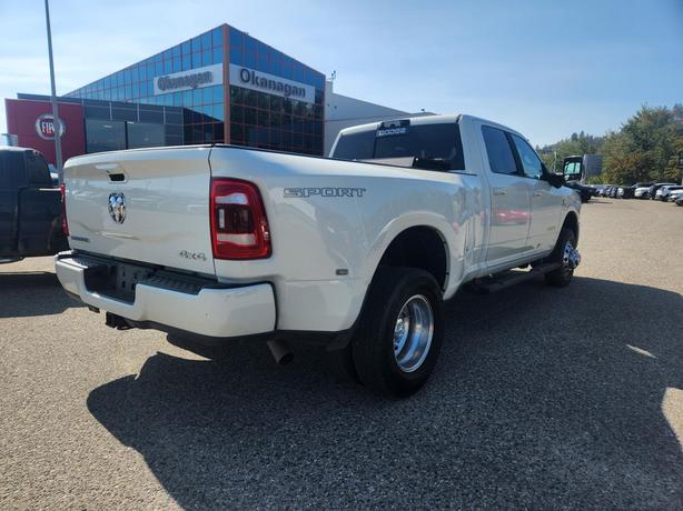 2024 RAM 3500 Laramie | 6.7L Cummins HO Turbo Diesel | AISIN Transmission | 8' B image 3