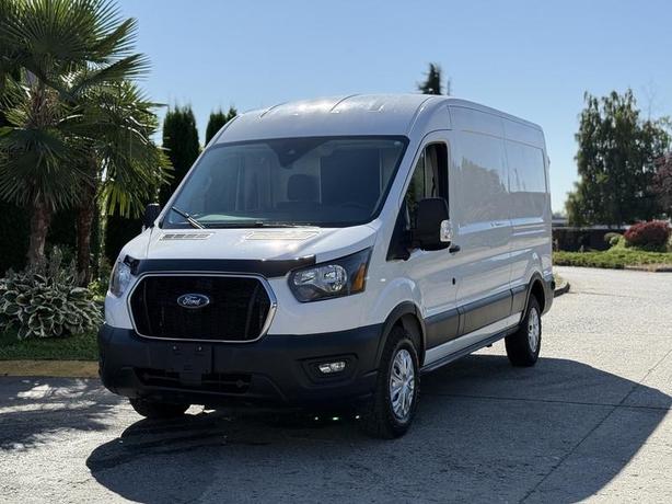 2022 Ford Transit 250 Cargo Van image 4