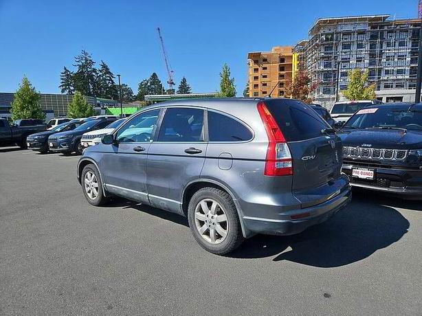 2010 Honda CR-V LX image 4
